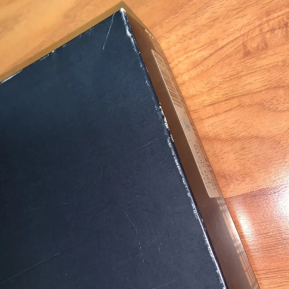 Brand New in Box Authentic Burberry Bath Towel